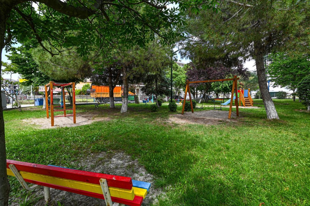 Appartamento Four Seasons 2 Paralía Esterno foto